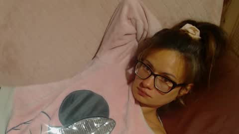 Snapshot of flowercandydoll13 chatting on October 4, 2025, 6:28 pm say meow and send tip online show from October 4, 2025, 6:28 pm