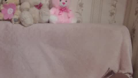 say meow and send tip  online show from March 24, 2026, 10:20 am