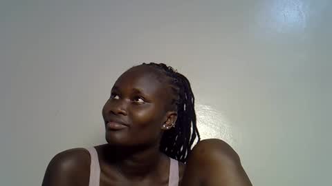 flowerdiva002 online show from December 5, 2025, 6:04 pm