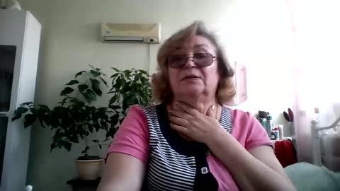 Flowerlower online show from February 16, 2025, 8:43 am