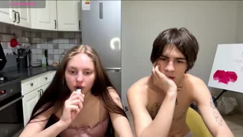 flowerscouple online show from March 13, 2026, 10:16 pm