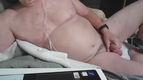 Snapshot of flshowman chatting on September 11, 2025, 8:58 am FLshowman online show from September 11, 2025, 8:58 am