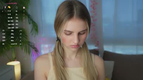 Adeline online show from December 17, 2024, 8:23 am