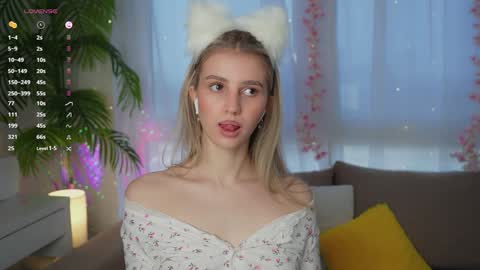 Adeline online show from January 15, 2025, 7:37 am