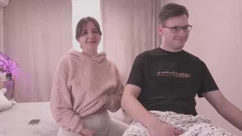 Snapshot of fluffy_hat chatting on February 16, 2025, 11:59 am Fluffy and Krut online show from February 16, 2025, 11:59 am