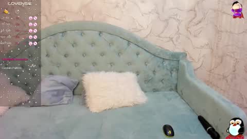 Snapshot of flufyfoxx chatting on October 10, 2025, 1:59 am Lina online show from October 10, 2025, 1:59 am