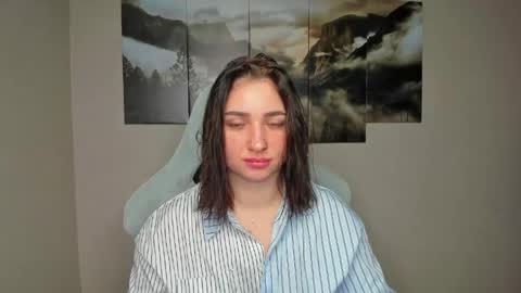 Lina online show from May 11, 2026, 12:38 am