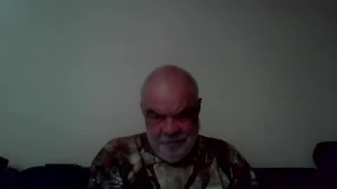 Snapshot of flutto chatting on May 31, 2026, 7:04 am flutto online show from May 31, 2026, 7:04 am