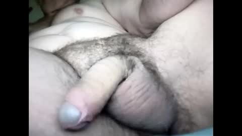 Snapshot of flye63 chatting on January 1, 2025, 9:28 am flye63 online show from January 1, 2025, 9:28 am