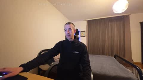 flyhigh92 online show from April 13, 2026, 6:13 pm