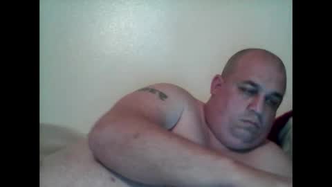 Snapshot of foeydog2024 chatting on January 1, 2025, 2:41 am foeydog2024 online show from January 1, 2025, 2:41 am