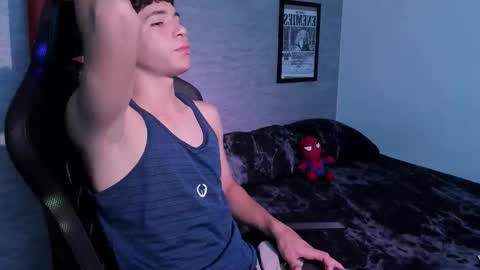 Snapshot of foniland_ chatting on March 5, 2026, 6:59 pm Foni online show from March 5, 2026, 6:59 pm