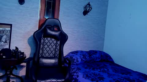 Snapshot of foniland_ chatting on March 31, 2026, 2:35 am Foni online show from March 31, 2026, 2:35 am