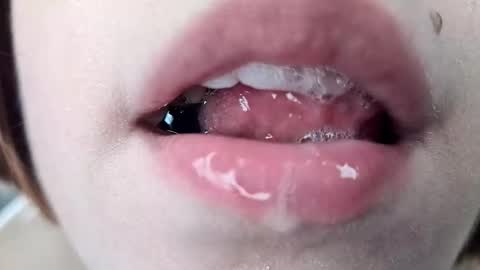 Laura online show from September 20, 2025, 9:10 am