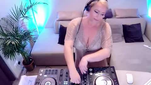 Forbidden Kitty online show from November 5, 2025, 9:26 pm