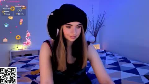 Snapshot of forevarrr chatting on February 8, 2026, 8:51 am forevarrr online show from February 8, 2026, 8:51 am