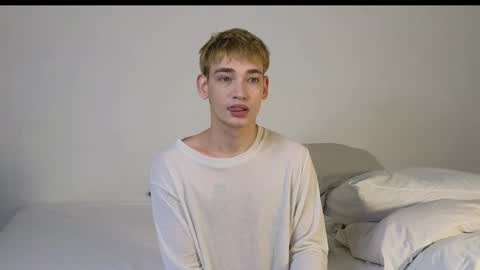 forever_eren online show from February 8, 2026, 11:30 pm