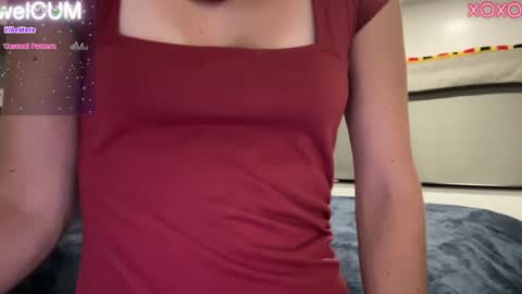 Snapshot of foreverkinkyy chatting on December 22, 2024, 1:45 am Elaine online show from December 22, 2024, 1:45 am