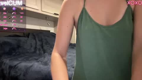 Snapshot of foreverkinkyy chatting on January 3, 2025, 12:43 am Elaine online show from January 3, 2025, 12:43 am