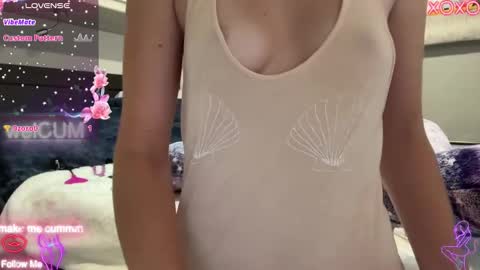 Snapshot of foreverkinkyy chatting on November 9, 2025, 7:01 pm Elaine online show from November 9, 2025, 7:01 pm