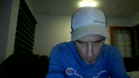 Snapshot of fouraide42 chatting on November 17, 2025, 4:40 am fouraide42 online show from November 17, 2025, 4:40 am