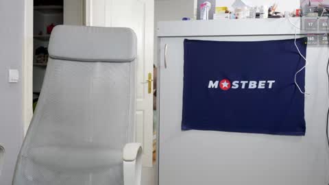 CUSTOM PHOTOS AND VIDEOS -  online show from December 8, 2024, 2:09 pm