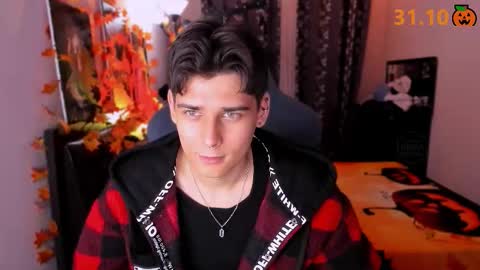 Snapshot of foxicfu chatting on October 22, 2025, 5:02 pm Foxicfu online show from October 22, 2025, 5:02 pm