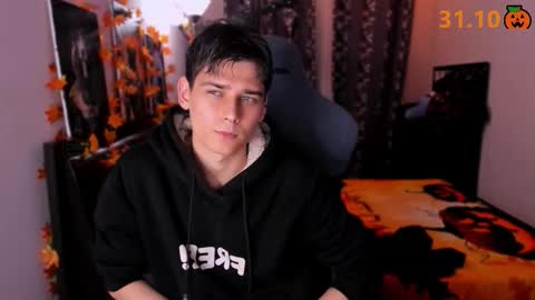 Snapshot of foxicfu chatting on October 28, 2025, 6:21 pm Foxicfu online show from October 28, 2025, 6:21 pm