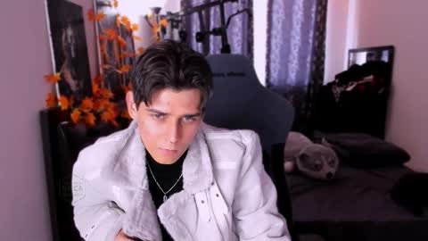 Snapshot of foxicfu chatting on November 26, 2025, 9:10 am Foxicfu online show from November 26, 2025, 9:10 am