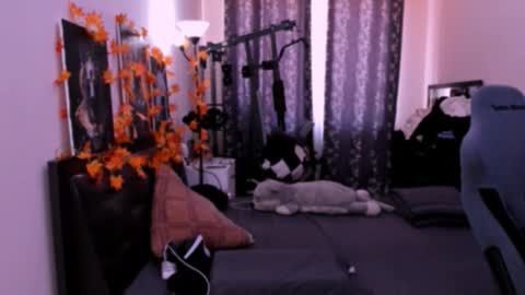 Snapshot of foxicfu chatting on November 28, 2025, 8:17 am Foxicfu online show from November 28, 2025, 8:17 am