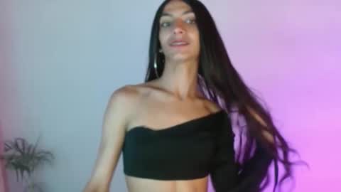 Snapshot of foxkatty69 chatting on November 25, 2025, 6:13 am Katty online show from November 25, 2025, 6:13 am