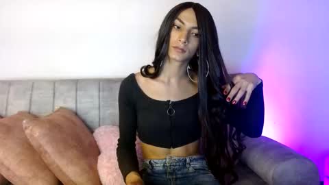 Snapshot of foxkatty69 chatting on December 18, 2025, 3:01 am Katty online show from December 18, 2025, 3:01 am