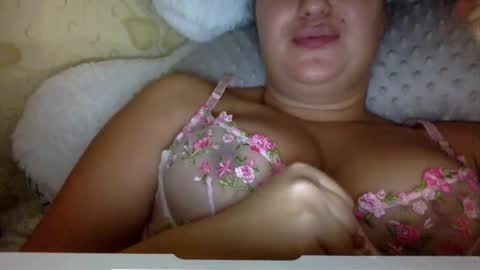 Snapshot of foxlady74 chatting on November 10, 2025, 12:04 pm Fox online show from November 10, 2025, 12:04 pm