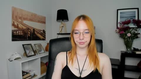 Snapshot of foxsonya chatting on June 1, 2026, 5:53 am Sonya online show from June 1, 2026, 5:53 am