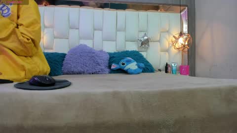 Snapshot of foxxy_dolce chatting on March 28, 2026, 11:21 am Foxxy online show from March 28, 2026, 11:21 am