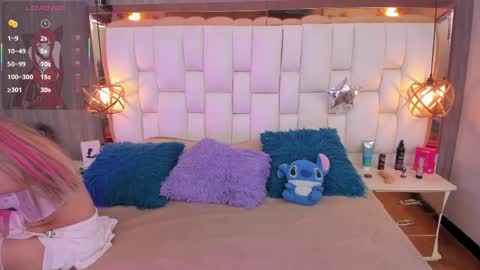 Snapshot of foxxy_dolce chatting on March 30, 2026, 4:41 pm Foxxy online show from March 30, 2026, 4:41 pm