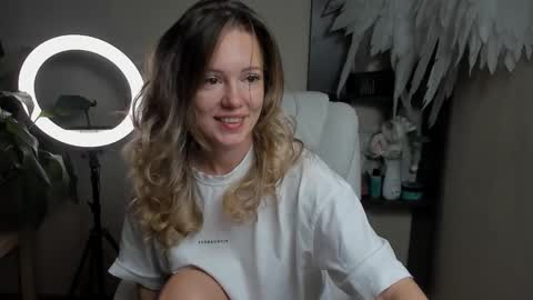 Foxy online show from September 15, 2025, 12:10 am