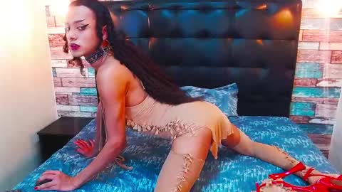 Snapshot of foxy_ella chatting on February 10, 2026, 3:27 pm Ella online show from February 10, 2026, 3:27 pm