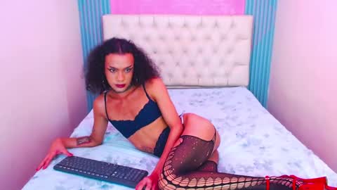 Snapshot of foxy_ella chatting on February 23, 2026, 3:53 pm Ella online show from February 23, 2026, 3:53 pm