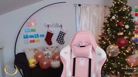 Snapshot of foxy_gamer chatting on December 22, 2025, 11:57 pm Lex Vive foxygamer cb online show from December 22, 2025, 11:57 pm