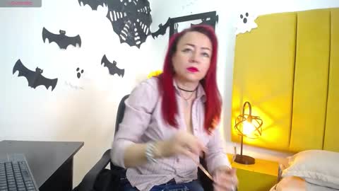 Snapshot of foxy_miilf chatting on October 20, 2025, 12:49 pm Foxy miilf online show from October 20, 2025, 12:49 pm