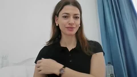 Adela - Single mom. 40 y online show from February 2, 2026, 7:40 am