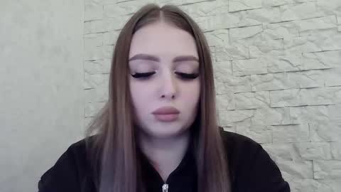 Alice online show from November 27, 2025, 3:25 pm