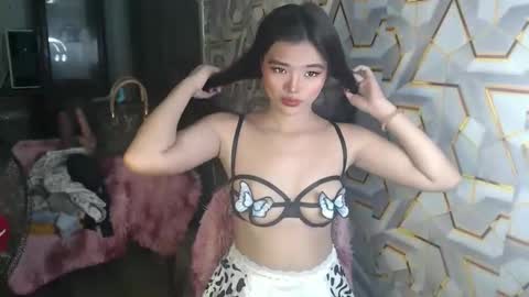 Snapshot of foxygoddess19 chatting on September 17, 2025, 4:58 am foxygoddess19 online show from September 17, 2025, 4:58 am