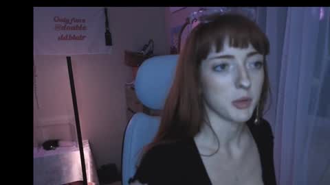 Snapshot of foxyredddd chatting on September 20, 2025, 4:02 am beautiful blair online show from September 20, 2025, 4:02 am