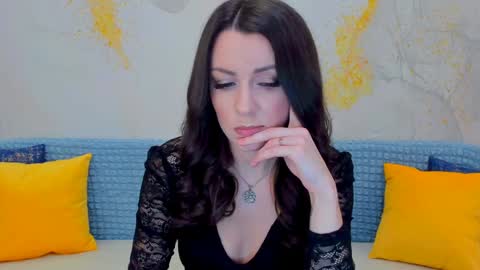 Snapshot of foxyx1 chatting on January 26, 2025, 12:33 pm Foxy online show from January 26, 2025, 12:33 pm