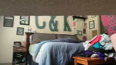 fp004 online show from December 4, 2025, 5:43 pm