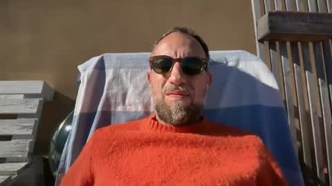 fra___ online show from November 4, 2025, 10:03 am