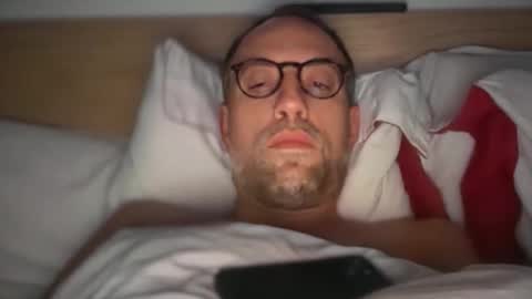 fra___ online show from November 11, 2025, 10:04 am