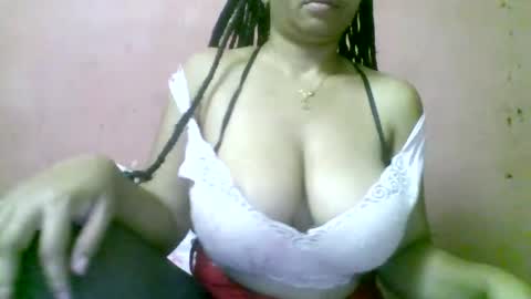 Snapshot of fracisca2204 chatting on January 9, 2026, 3:53 am fracisca2204 online show from January 9, 2026, 3:53 am